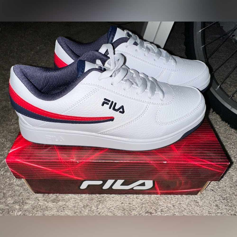 Brand New Filas